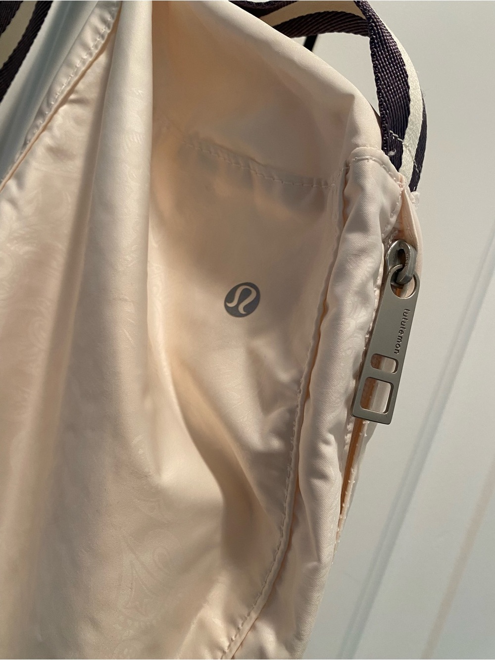 Lululemon Cream Yoga Mat Bag with Pockets